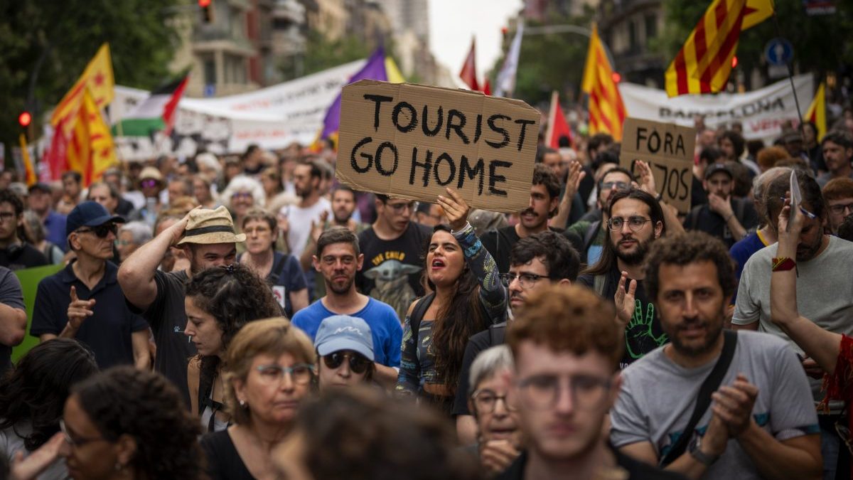 Barcelona hopes cheap homes will end violent tourism protests