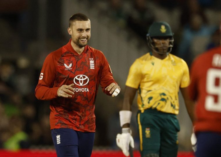 Cricket - Second Twenty20 International - England v South Africa - Old Trafford Cricket Ground, Manchester, Britain - September 12, 2025 England's Will Jacks celebrates after taking the wicket of Bjorn Fortuin Action Images via Reuters/Jason Cairnduff