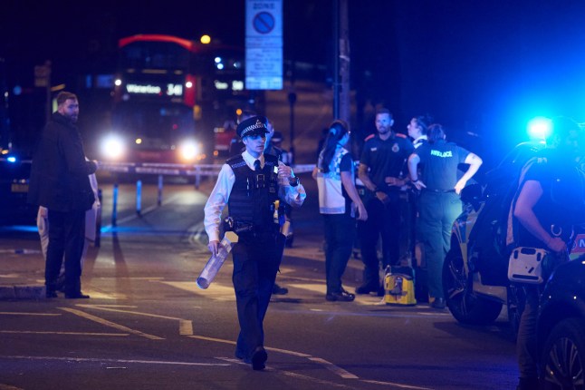 UNITED KINGDOM, LONDON, 17th September 2025 Police incident in Clissold Park Police have cordoned off Clissold park in Hackney after shots were heard. The Ambulance services attended and a tent is in place just inside the park. ??2025 Tom Bowles +44 7956 938547