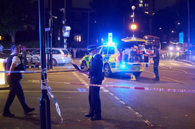 UNITED KINGDOM, LONDON, 17th September 2025 Police incident in Clissold Park Police have cordoned off Clissold park in Hackney after shots were heard. The Ambulance services attended and a tent is in place just inside the park. ??2025 Tom Bowles +44 7956 938547