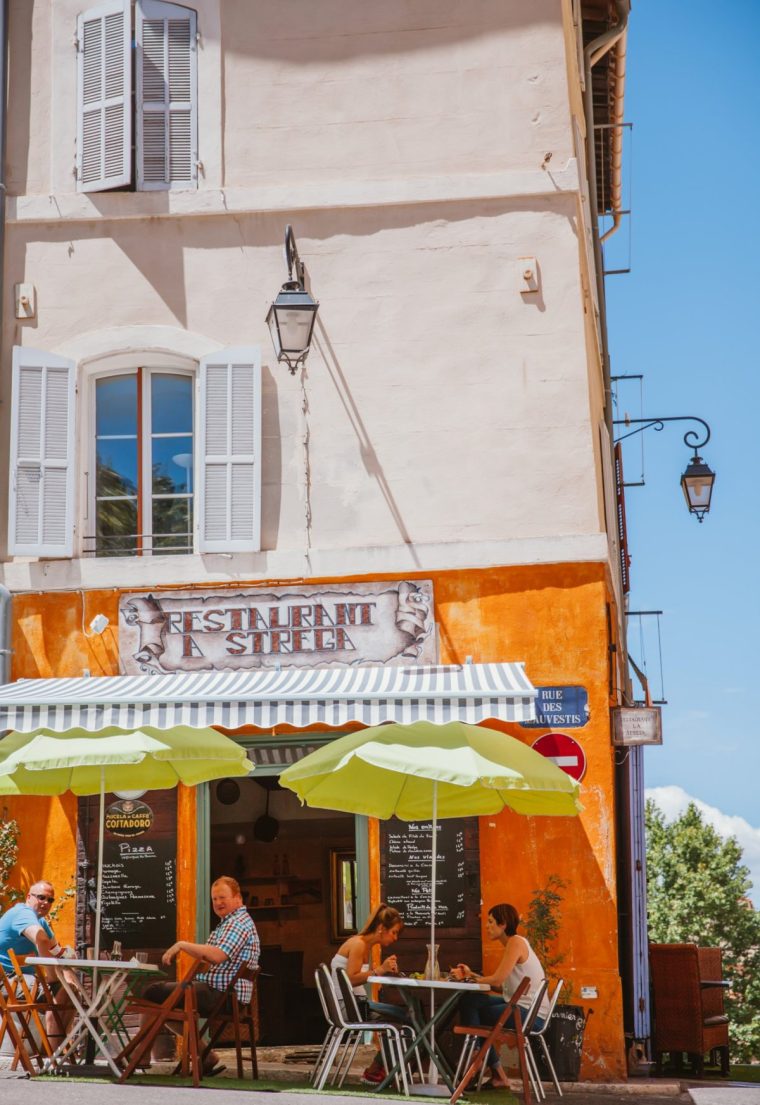 Marseille is a thriving port city (Photo: Chalffy/Getty Images)