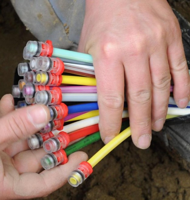 Fiber optic cables with a “straw” design could make the Internet faster