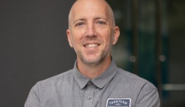 How can men torch fat while sculpting muscle? Fitness expert and VP of Education for Body Fit Training Steve Stonehouse shares his insight.