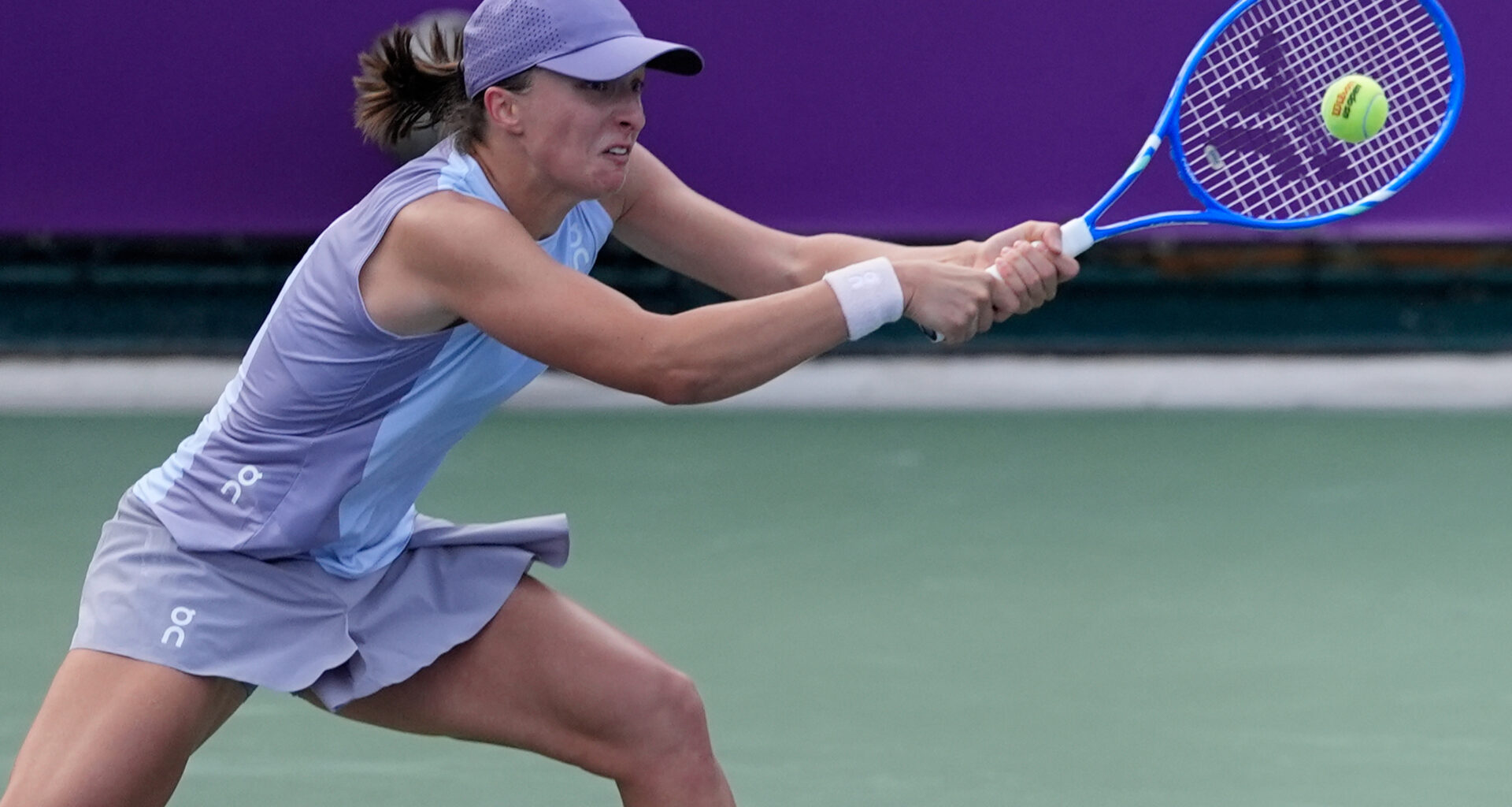 Quarterfinal day rained off in Seoul; Swiatek vs. Krejcikova postponed