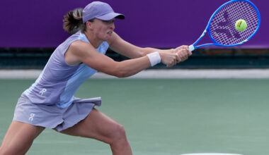 Quarterfinal day rained off in Seoul; Swiatek vs. Krejcikova postponed