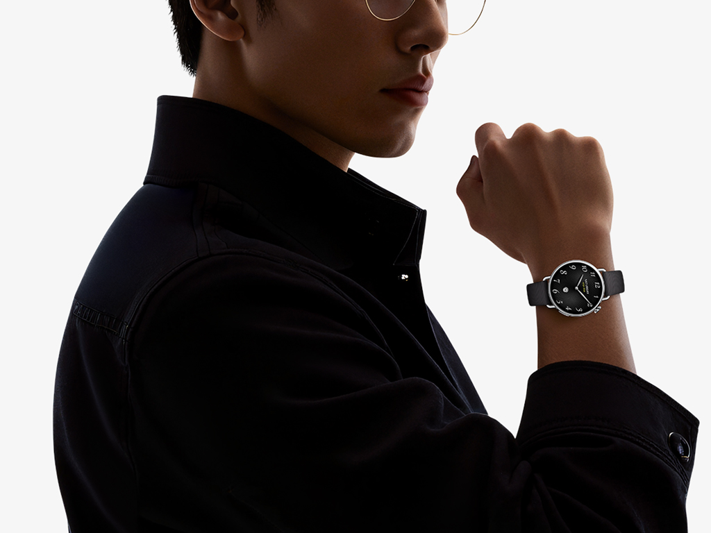 New compact Xiaomi Watch S4 smartwatch goes global with up to 8 days of battery life