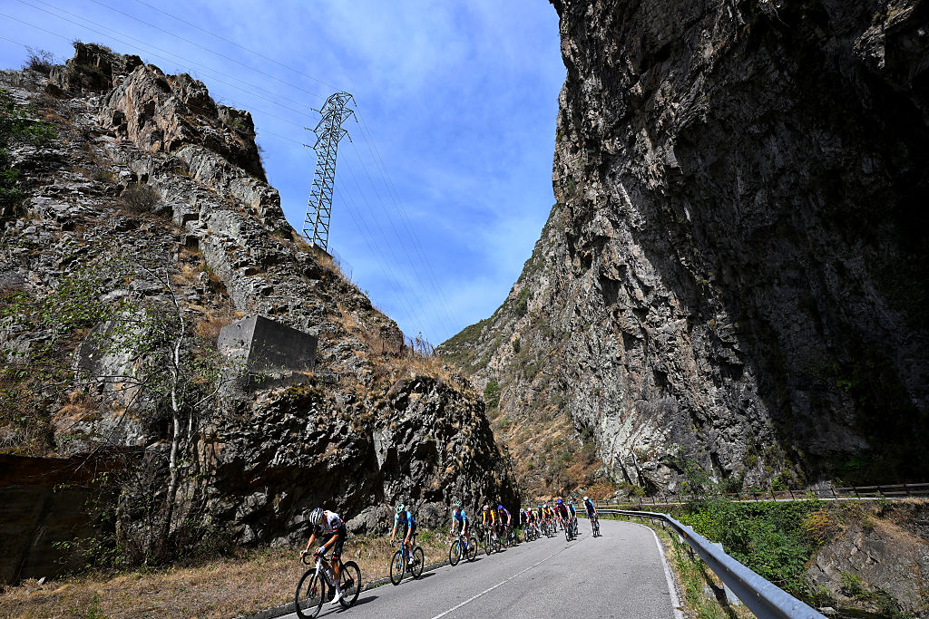 The large breakaway on stage 14 at the Vuelta a Espa&ntilde;a