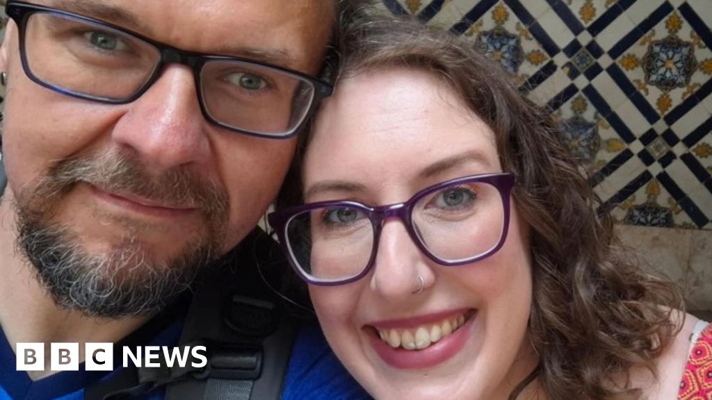 Families pay tribute to British couple killed in Funicular crash