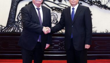 Senior Chinese legislator meets French Senate delegation-Xinhua