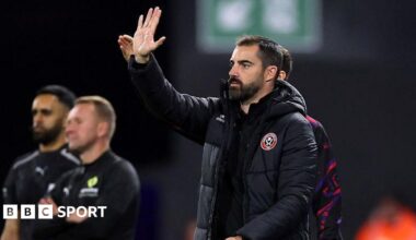 Ruben Selles signals to his Sheffield United players from the touchline at Portman Road