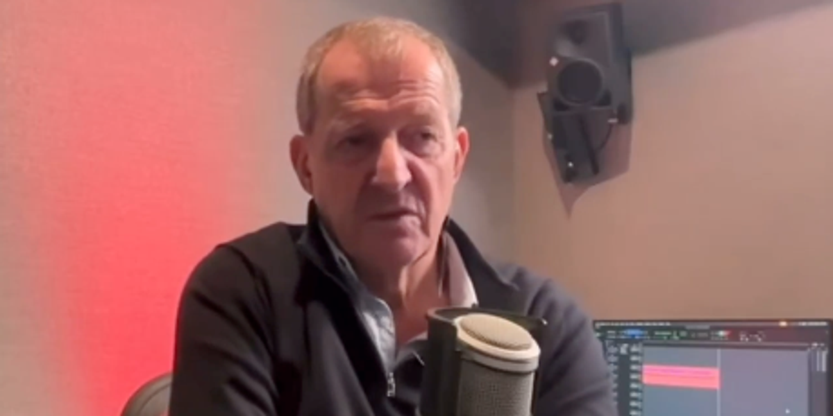 Alastair Campbell forced to apologise over fake claim about Donald Trump ally