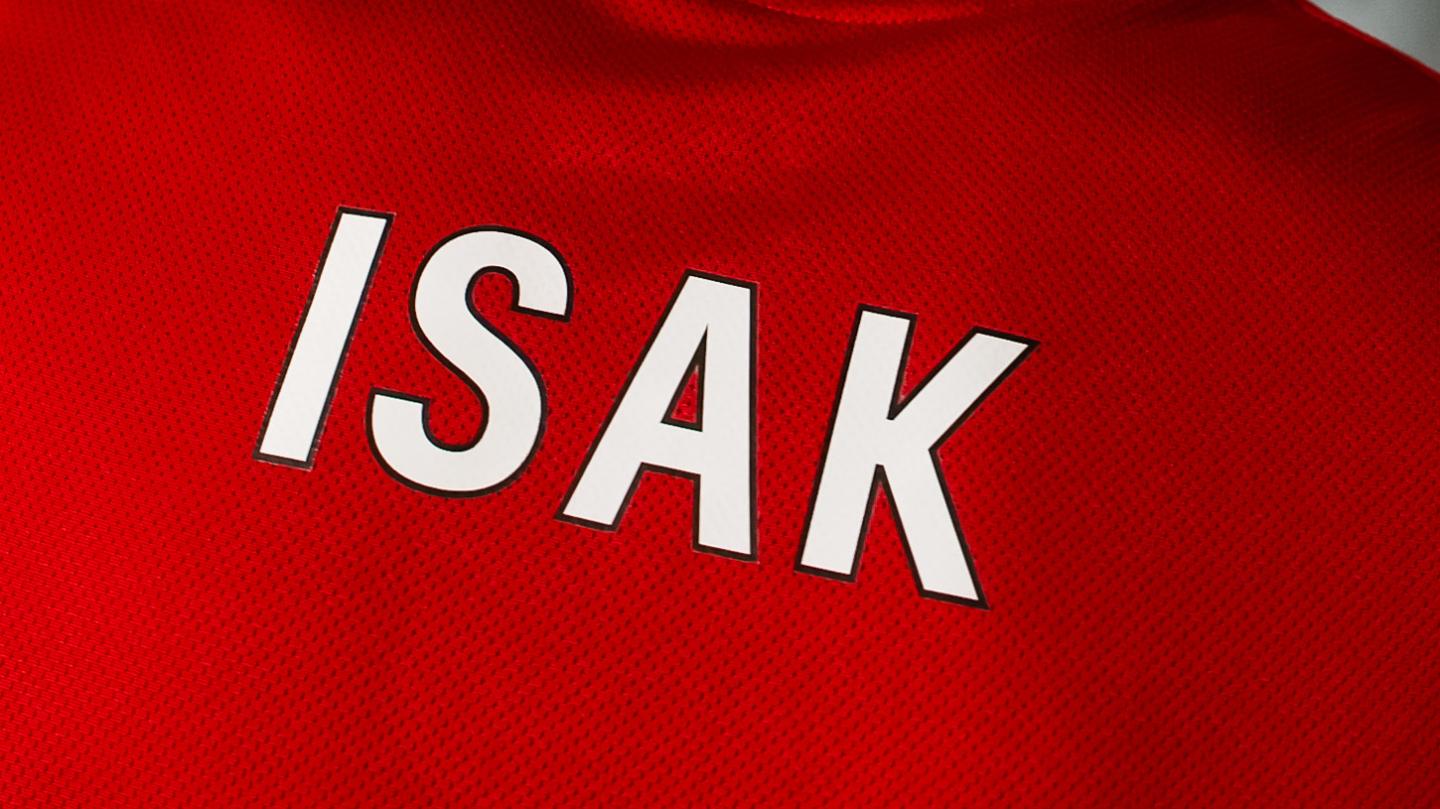 Revealed: Alexander Isak's shirt number at Liverpool