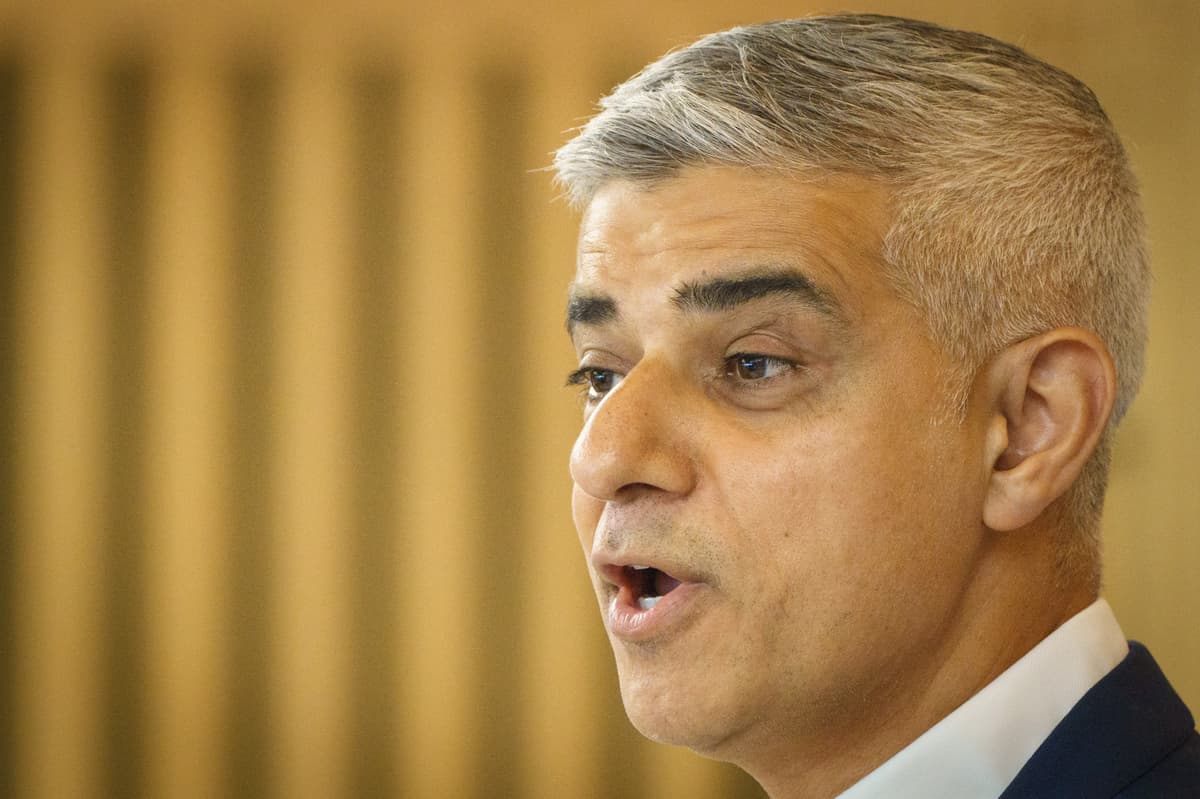 Torrid Tuesday: As DLR staff join Tube strikes, Khan says he's not getting involved - London Evening Standard