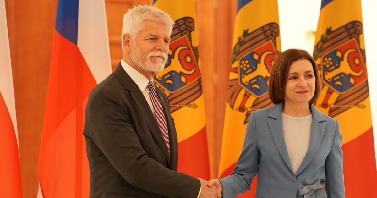 Previewing Czech Election And Reviewing Moldova's Vote