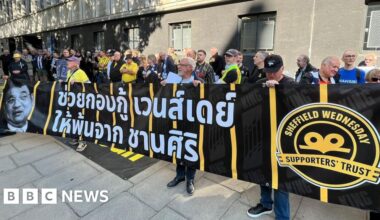 Sheffield Wednesday fans protest at Thai embassy