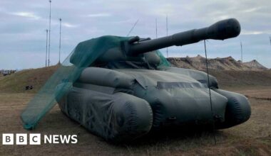 Inflatable tanks and flat-pack guns