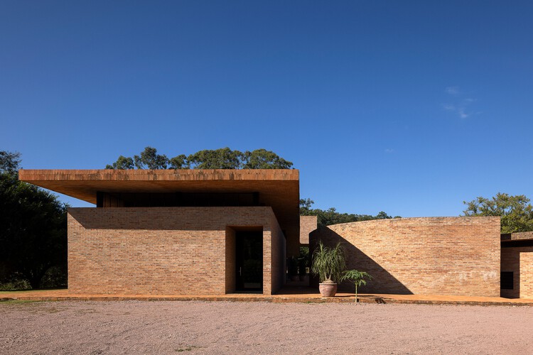 Passive House / Mareines Arquitetura - Image 6 of 31