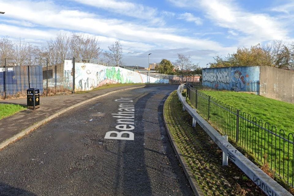 The incident is in the Bentham Drive area (Photo: Google)