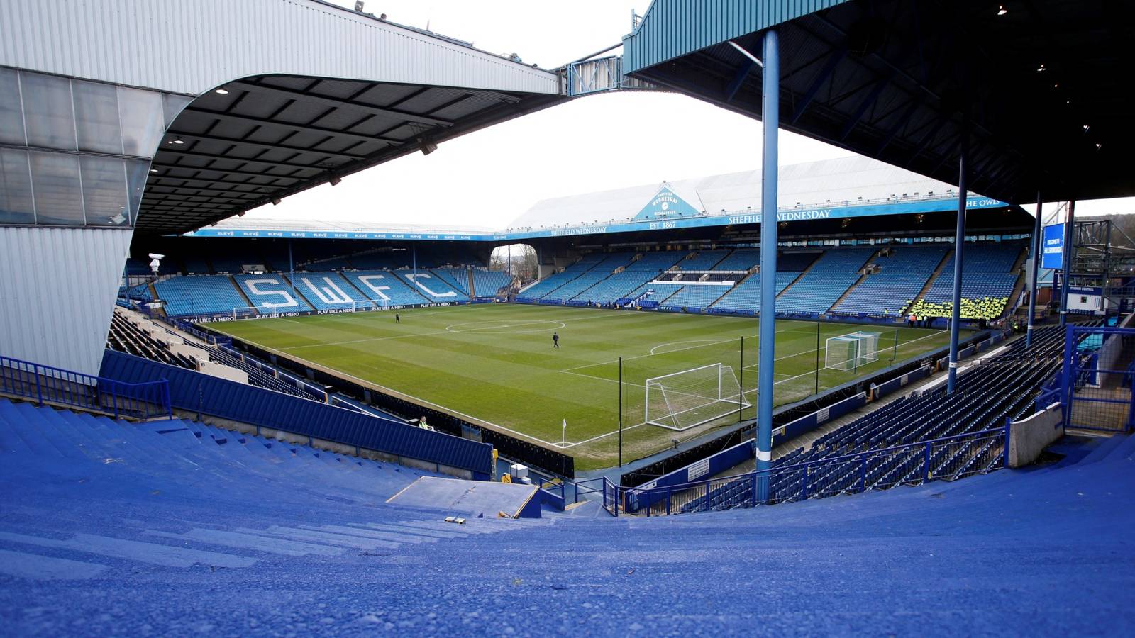 Sheffield Wednesday's Harry Amass agreement with Man Utd shows the mess Dejphon Chansiri is in