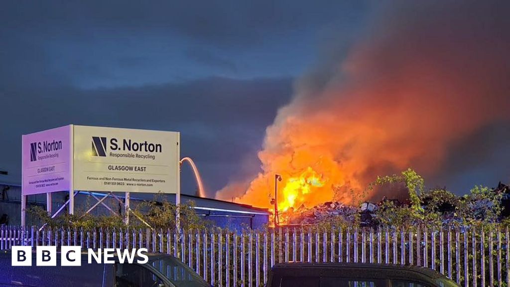 Firefighters tackling large blaze at Glasgow scrapyard