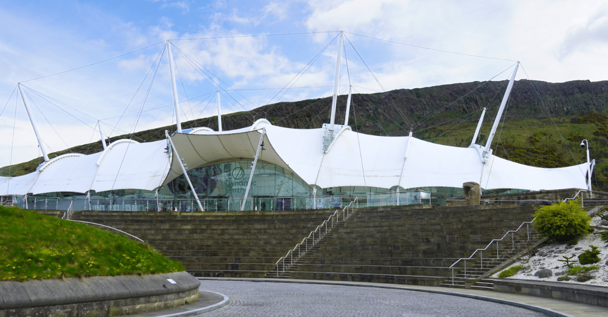 Over 2,000 P6 pupils take part in Scotland’s largest outdoor learning event at Holyrood Park – The NEN – North Edinburgh News