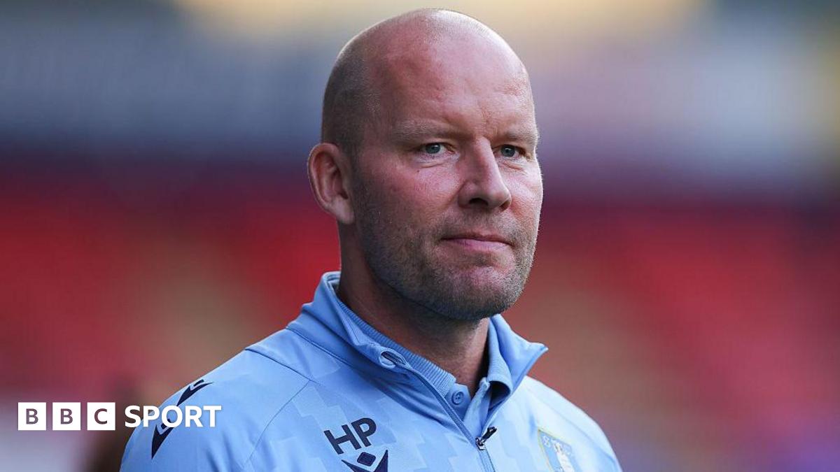 Sheffield Wednesday manager Henrik Pedersen vs Bolton Wanderers