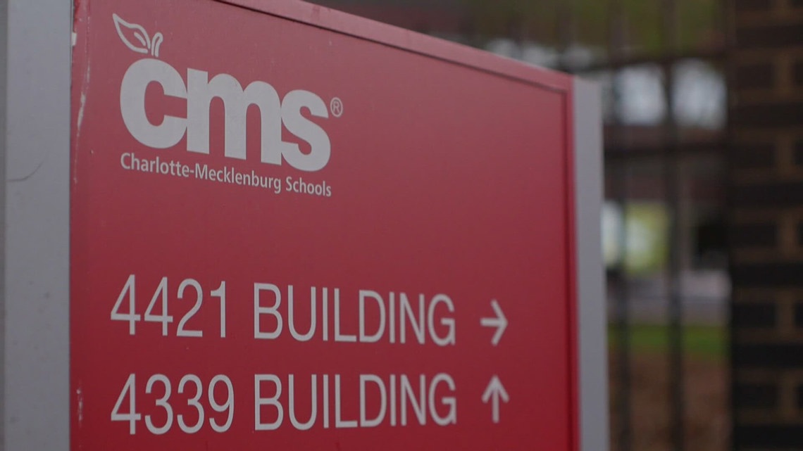 Charlotte students face internet issues from home devices