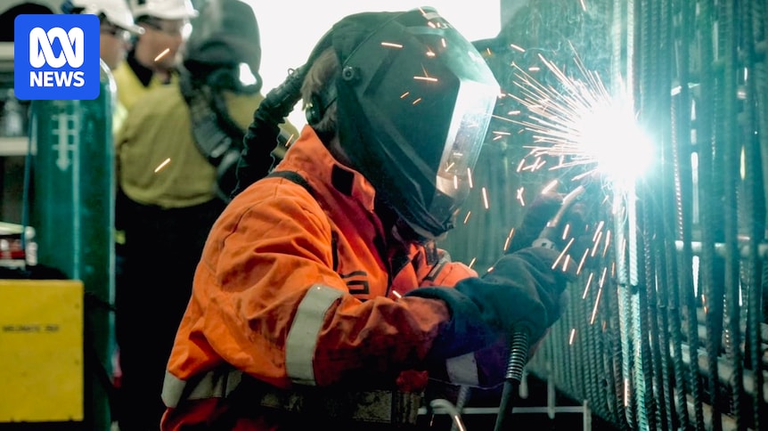 Stronger than expected GDP figures see interest rate cut bets dialed back