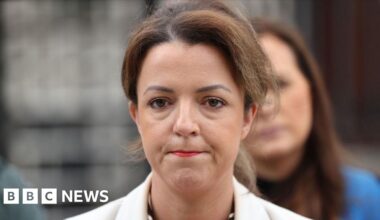 NI Executive a 'laughing stock' over Irish language row