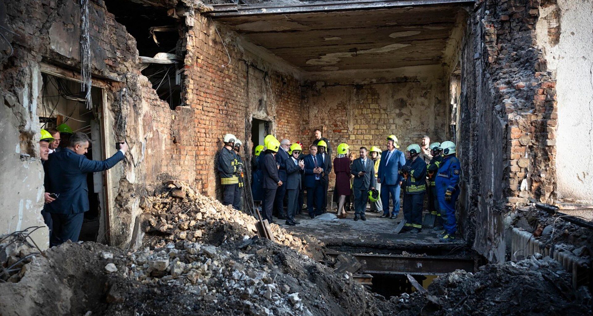 At least 20 killed in Russian attack in eastern Ukraine, Zelenskyy says | Russia-Ukraine war News