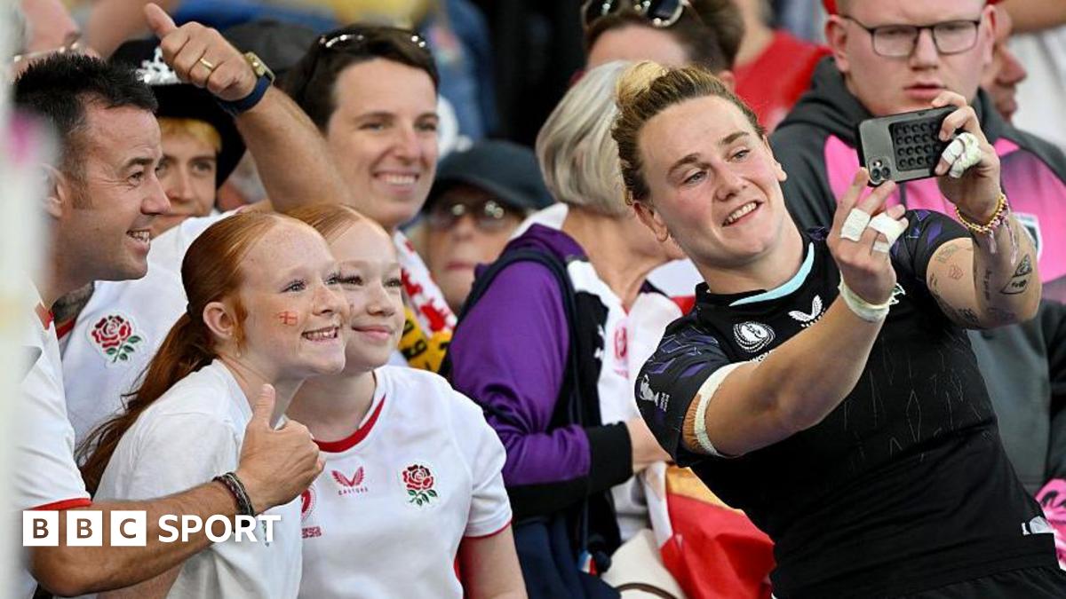 England 47-7 Australia LIVE: Women's Rugby World Cup reaction and try-scorers as hosts set up Scotland quarter-final