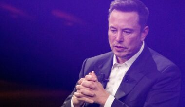 Elon Musk says UK needs ‘revolutionary’ change of government in speech to anti-migrant rally
