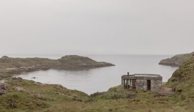Caochan na Creige stone house in Scotland by Izat Arundell
