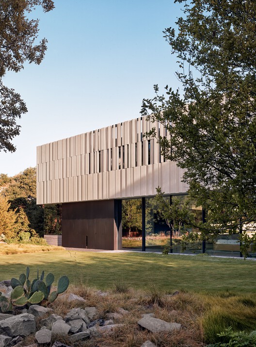 Highland Park Residence / Alterstudio Architecture - Image 6 of 24