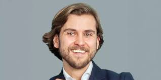 Guillermo Burgers Díaz Appointed Director of Operations at easyHotel Spain to Lead Expansion and Growth