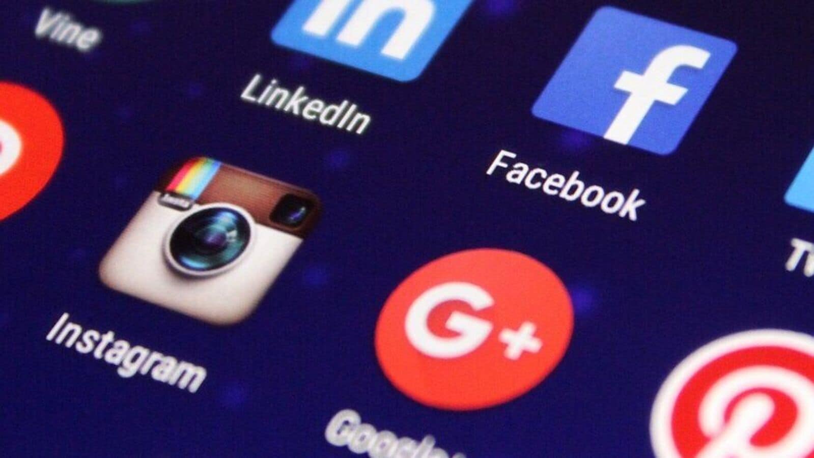 The total number of internet subscribers in India has jumped 3.48 per cent in the quarter from 96.91 crore at March 2025 end, to 100.28 crore subscribers by June 2025 end, data from TRAI's report showed.