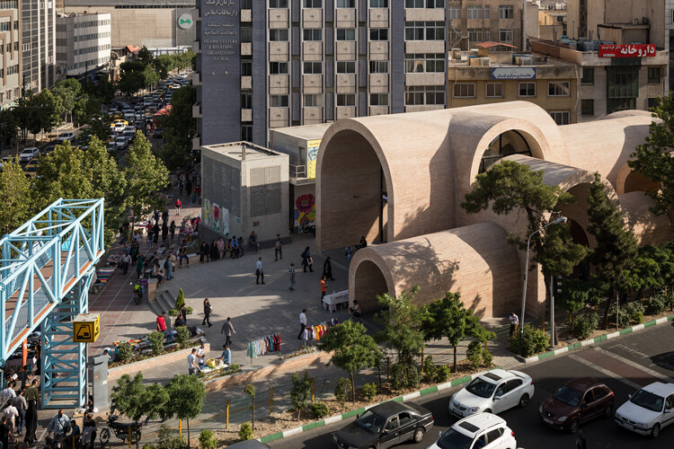 Jahad Metro Plaza / KA architecture studio (Mohammad Khavarian) - Exterior Photography, Concrete
