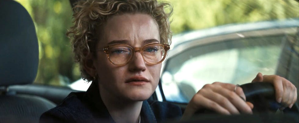 julia garner, weapons trailer