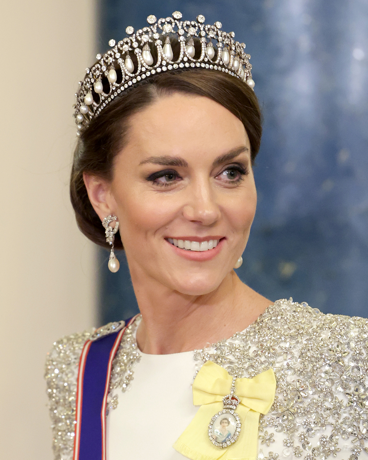 The Royal History of The Cambridge Lover's Knot Tiara 10 Kate Middleton wears the Lover's Knot Tiara during the State Banquet at Buckingham Palace on November 22, 2022