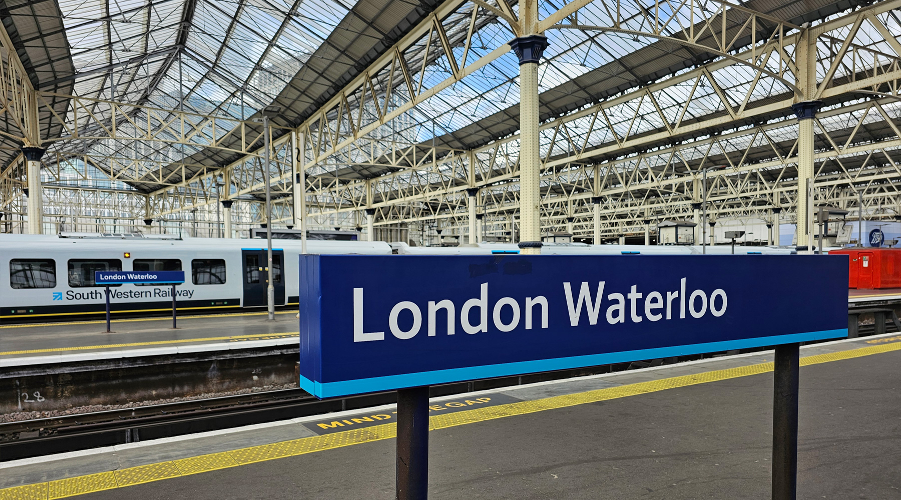 Waterloo and Vauxhall stations to close over Christmas for major railway upgrades
