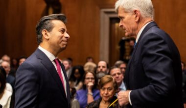Under Trump, FDA seeks to abandon expert reviews of new drugs