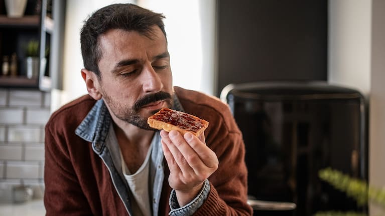 Poor sleep often leads to cravings for sugary, high-carb foods. 