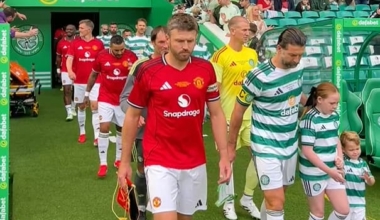 Celtic Legends 2-2 Man Utd Legends: Bhoys win on penalties - LIVE! - London Evening Standard