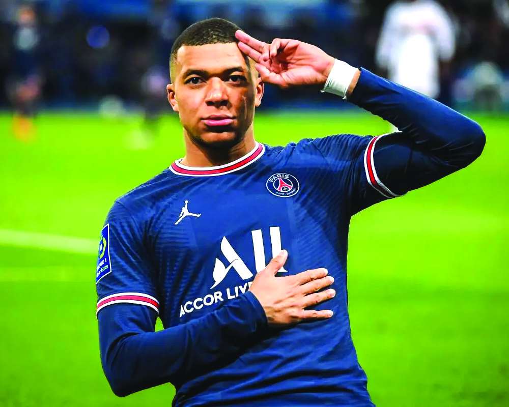Mbappé gives France winning start in World Cup campaign