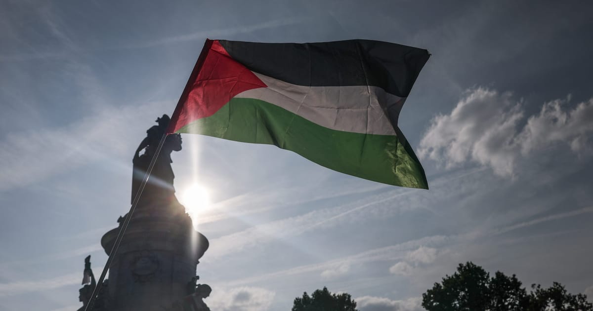 Flag spat erupts in France as Macron prepares to recognize Palestinian statehood – POLITICO