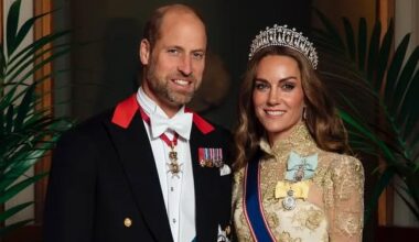 Kate Middleton Wears Sheer Gold Dress and Tiara for State Banquet With Trump