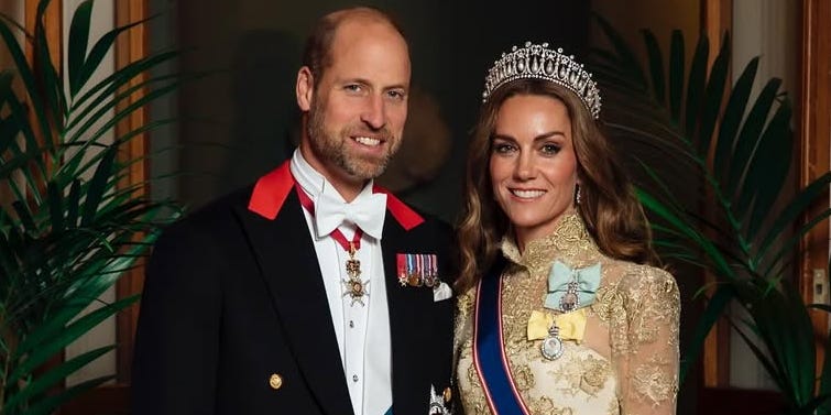 Kate Middleton Wears Sheer Gold Dress and Tiara for State Banquet With Trump