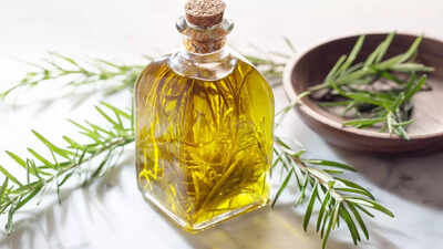 Rosemary oil for hair growth: Easy DIY recipe you can try at home