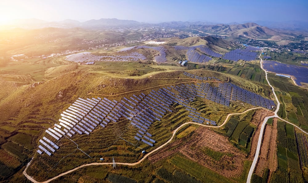 Renewable Energy Investment Reaches Record High as China Operates World’s Biggest Solar Farm