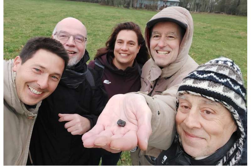 Small asteroids can explode